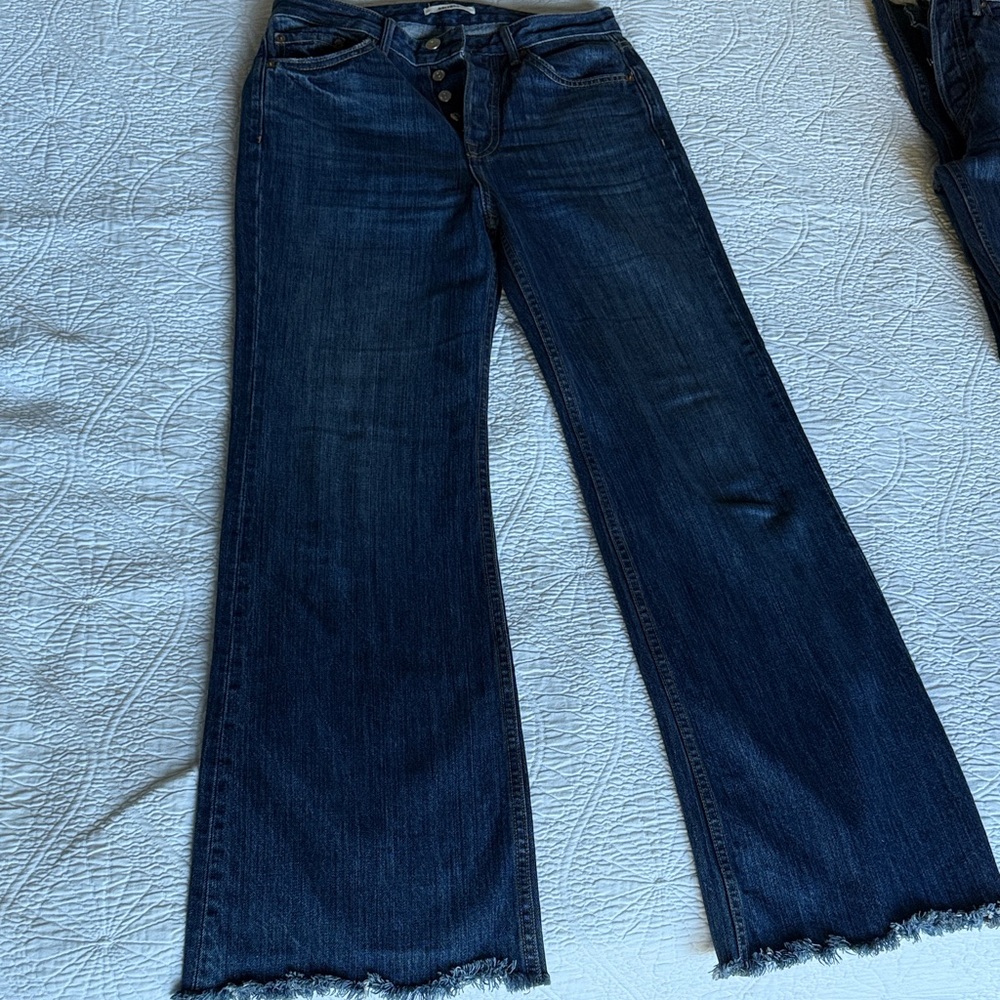 GRLFRND “Carla” High-Rise Flare Jeans with Frayed Hem – Size 27